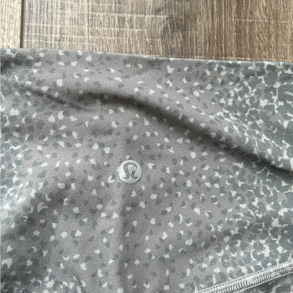 Lululemon Align Pant *Engineer Print in City Camo Silver Drop Multi - Picture 5 of 8